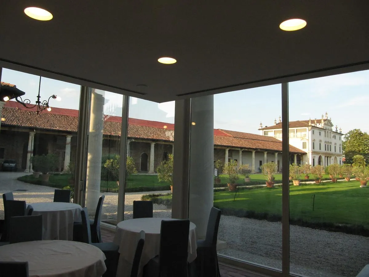 Villa Ghislanzoni Vicenza 0*,