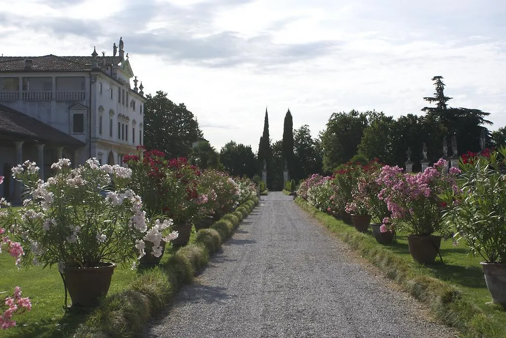 Villa Ghislanzoni Vicenza 0*,